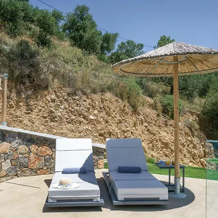 Villa New Paradosiako With Private Pool And Bbq Near To The *